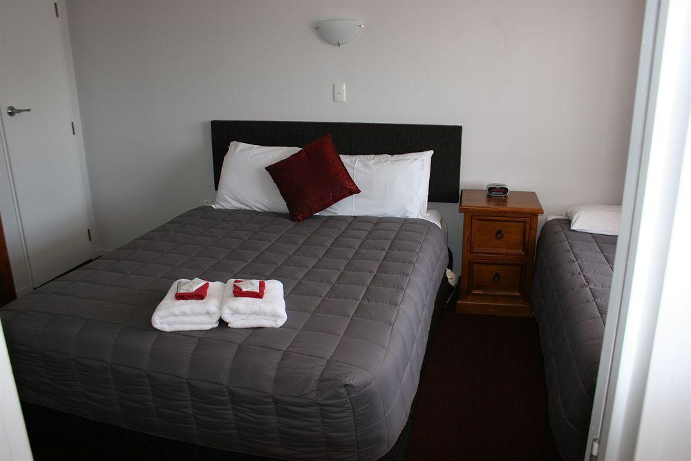 פאנגאריי Burgundy Rose Motel מראה חיצוני תמונה