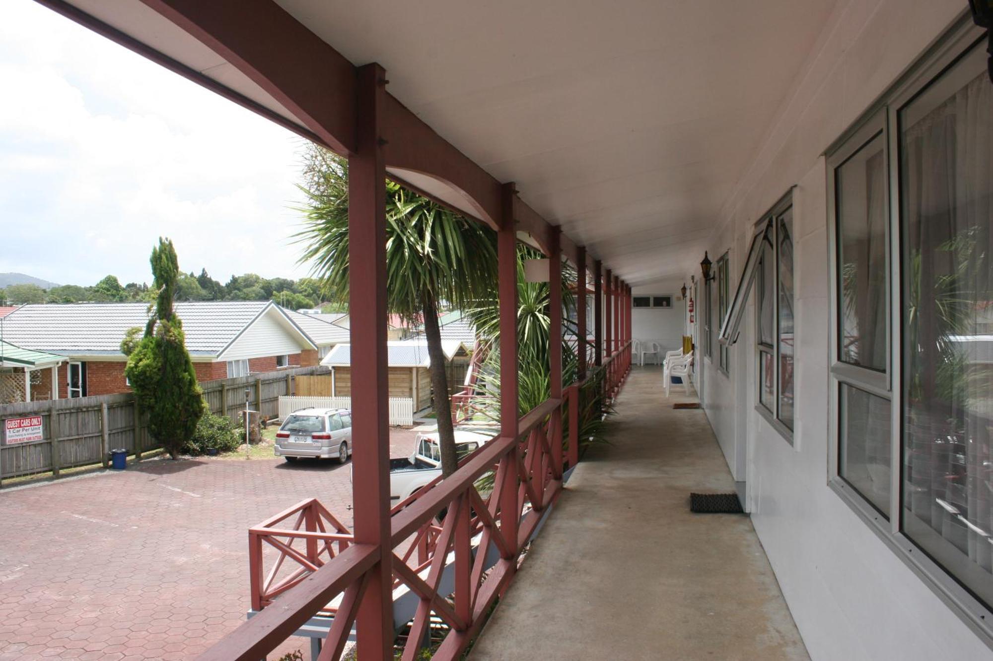 פאנגאריי Burgundy Rose Motel מראה חיצוני תמונה