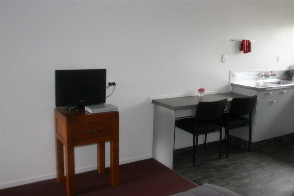 פאנגאריי Burgundy Rose Motel מראה חיצוני תמונה