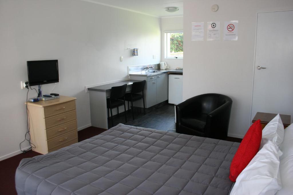 פאנגאריי Burgundy Rose Motel חדר תמונה